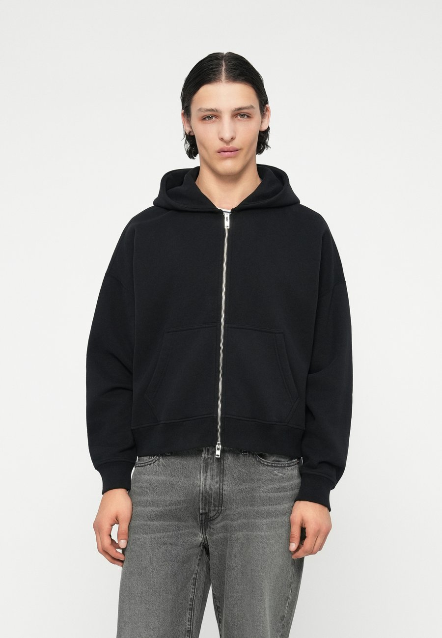 Толстовка Abercrombie & Fitch CROPPED, Black
Толстовка Abercrombie & Fitch CROPPED, Black