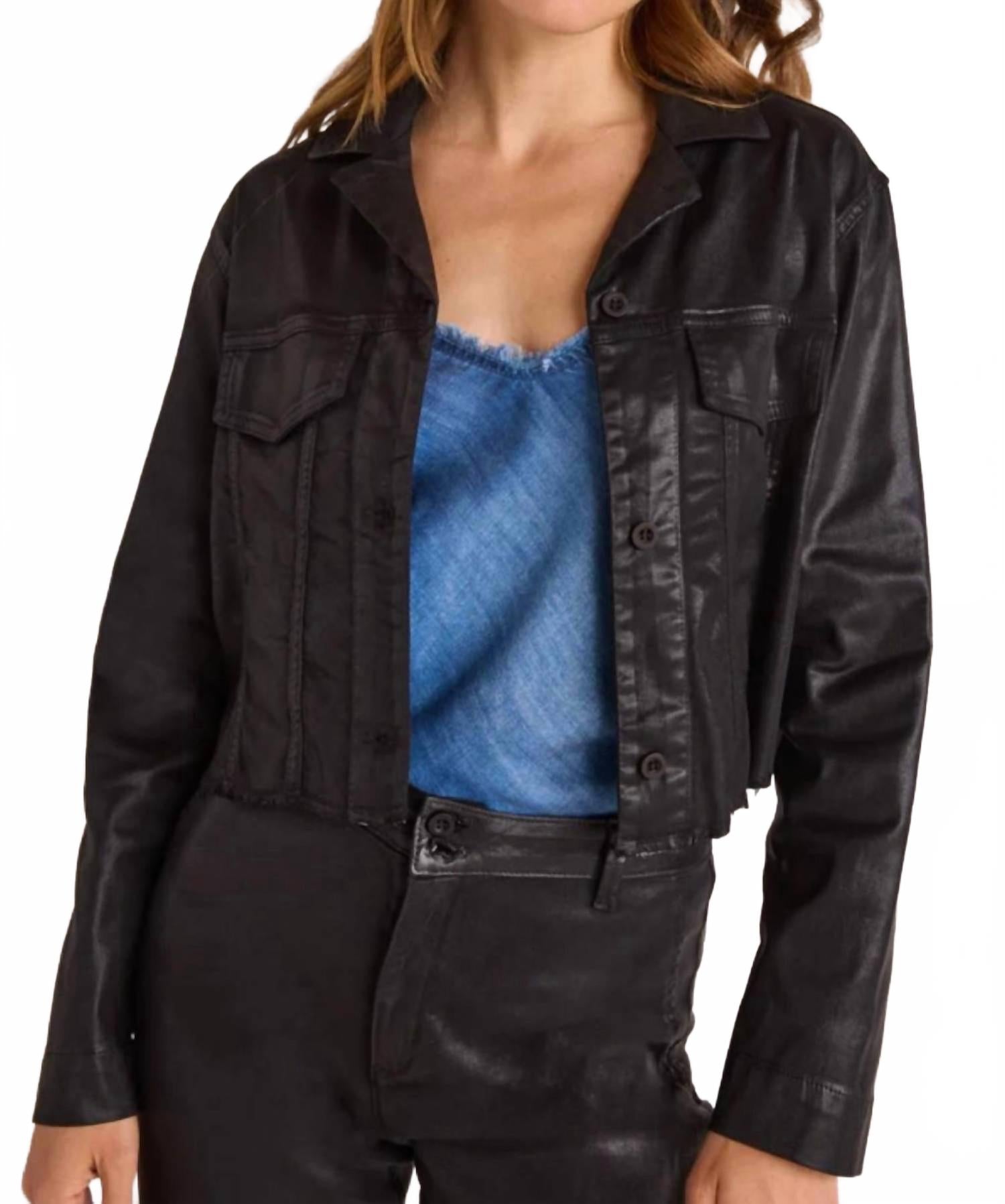 Короткая куртка Billie в черном цвете Bella Dahl
Короткая куртка Billie в черном цвете Bella Dahl