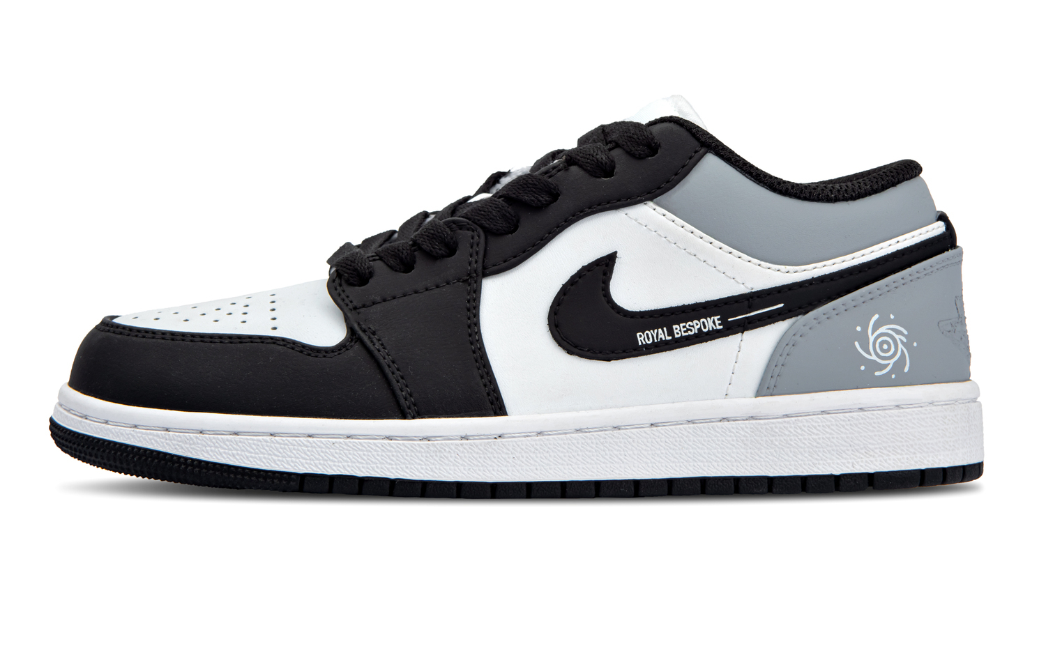 Jordan Кроссовки баскетбольные мужские Air 1 Devour Starry Sky низкие винтажные черно-белые устойчивые к истиранию
Jordan Кроссовки баскетбольные мужские Air 1 Devour Starry Sky низкие винтажные черно-белые устойчивые к истиранию