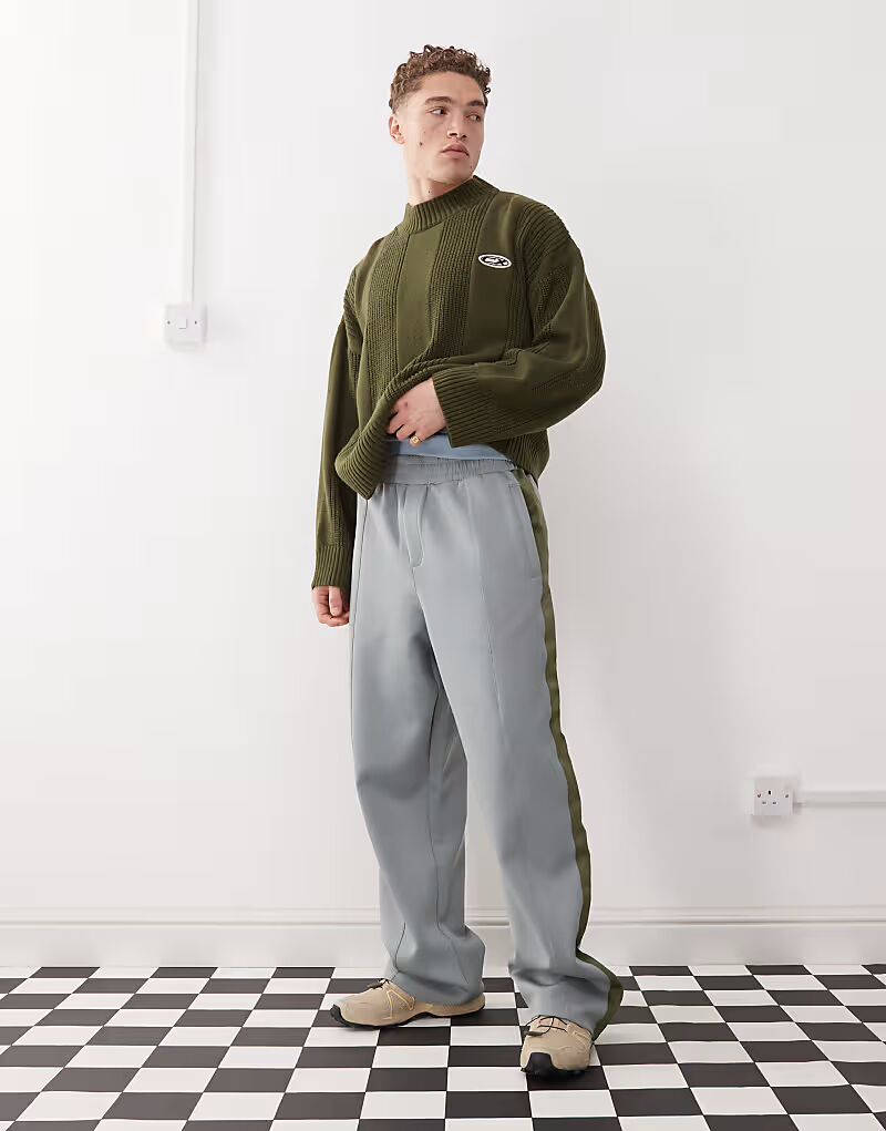 Джоггеры Ragged Priest с боковой полосой серого и зеленого цвета The Ragged Priest
Джоггеры Ragged Priest с боковой полосой серого и зеленого цвета The Ragged Priest