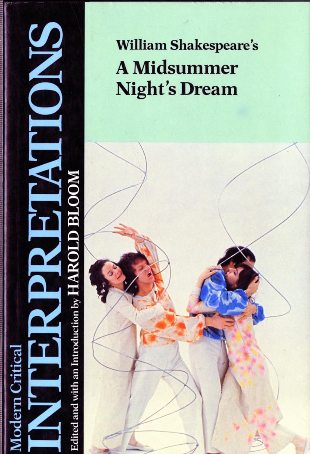 William Shakespeare's a Midsummer Nights Dream (Modern Critical Interpretations) (Chelsea House Pub)
William Shakespeare's a Midsummer Nights Dream (Modern Critical Interpretations) (Chelsea House Pub)