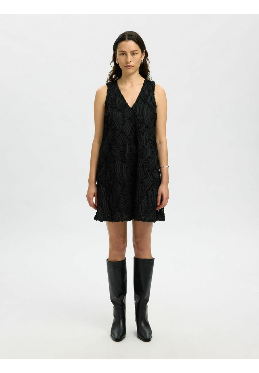 Платье Selected Day dress, Black
Платье Selected Day dress, Black
