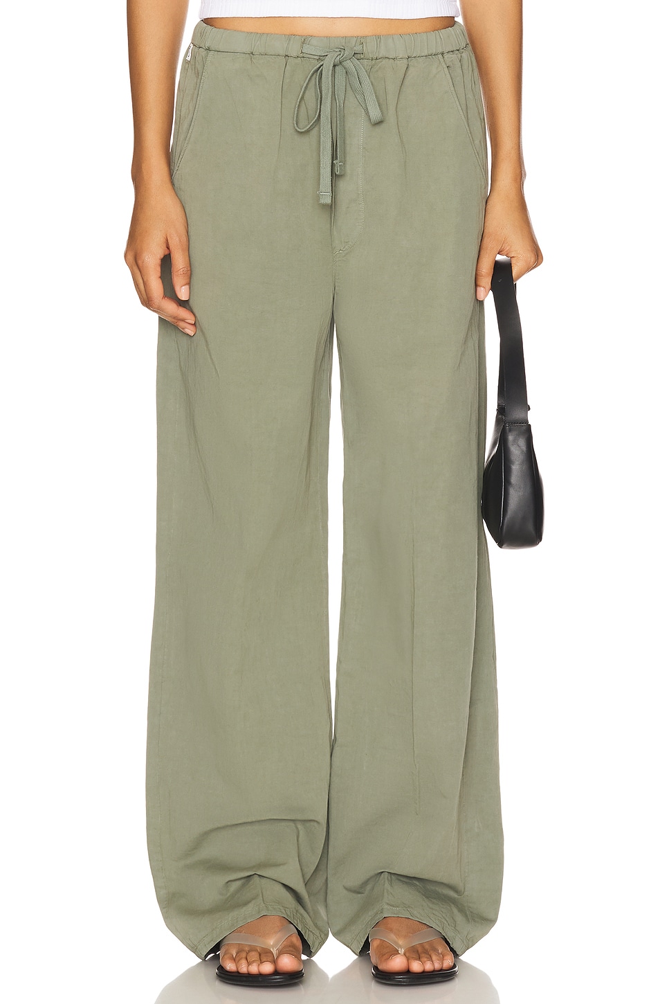 Aurora брюки-слипоны Citizens Of Humanity, nova
Aurora брюки-слипоны Citizens Of Humanity, nova