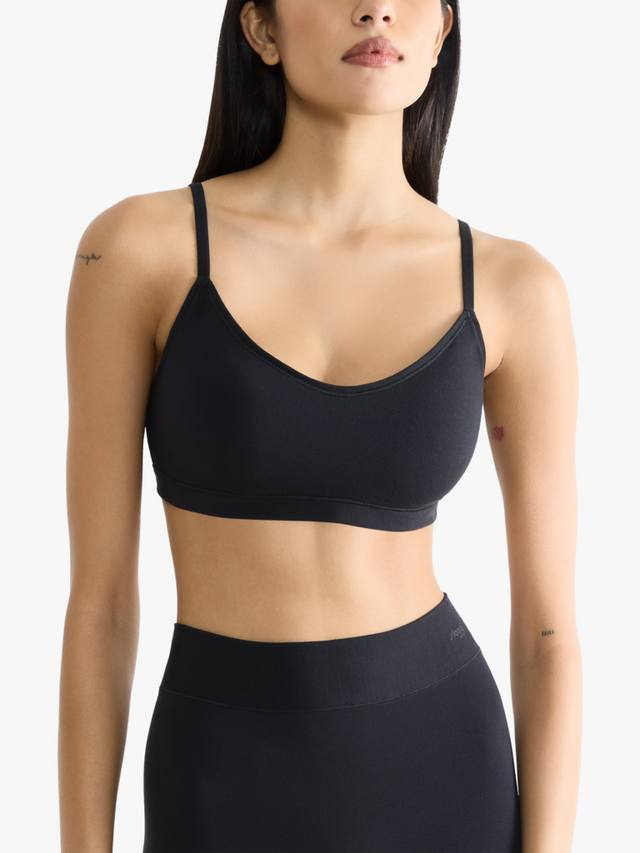 Бесплатный бюстгальтер Evolve с мягкими чашками sloggi, Black
Бесплатный бюстгальтер Evolve с мягкими чашками sloggi, Black