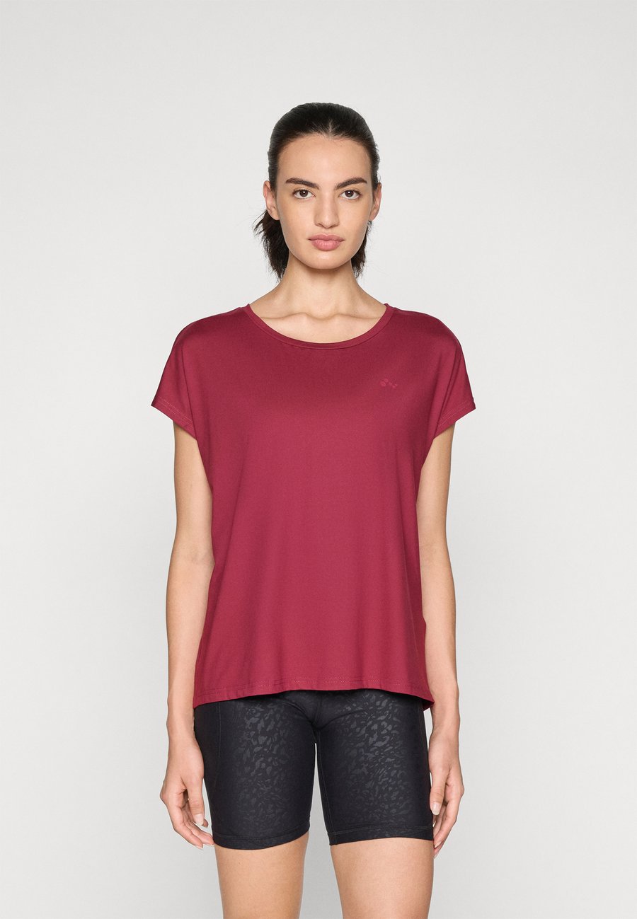 Футболка ONLY Play ONPAUBREE LIFE ON BAT LOOSE TEE, Rhododendron/Bordeaux
Футболка ONLY Play ONPAUBREE LIFE ON BAT LOOSE TEE, Rhododendron/Bordeaux