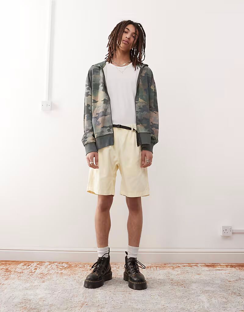 Шорты Gramicci G лимонного цвета
Шорты Gramicci G лимонного цвета