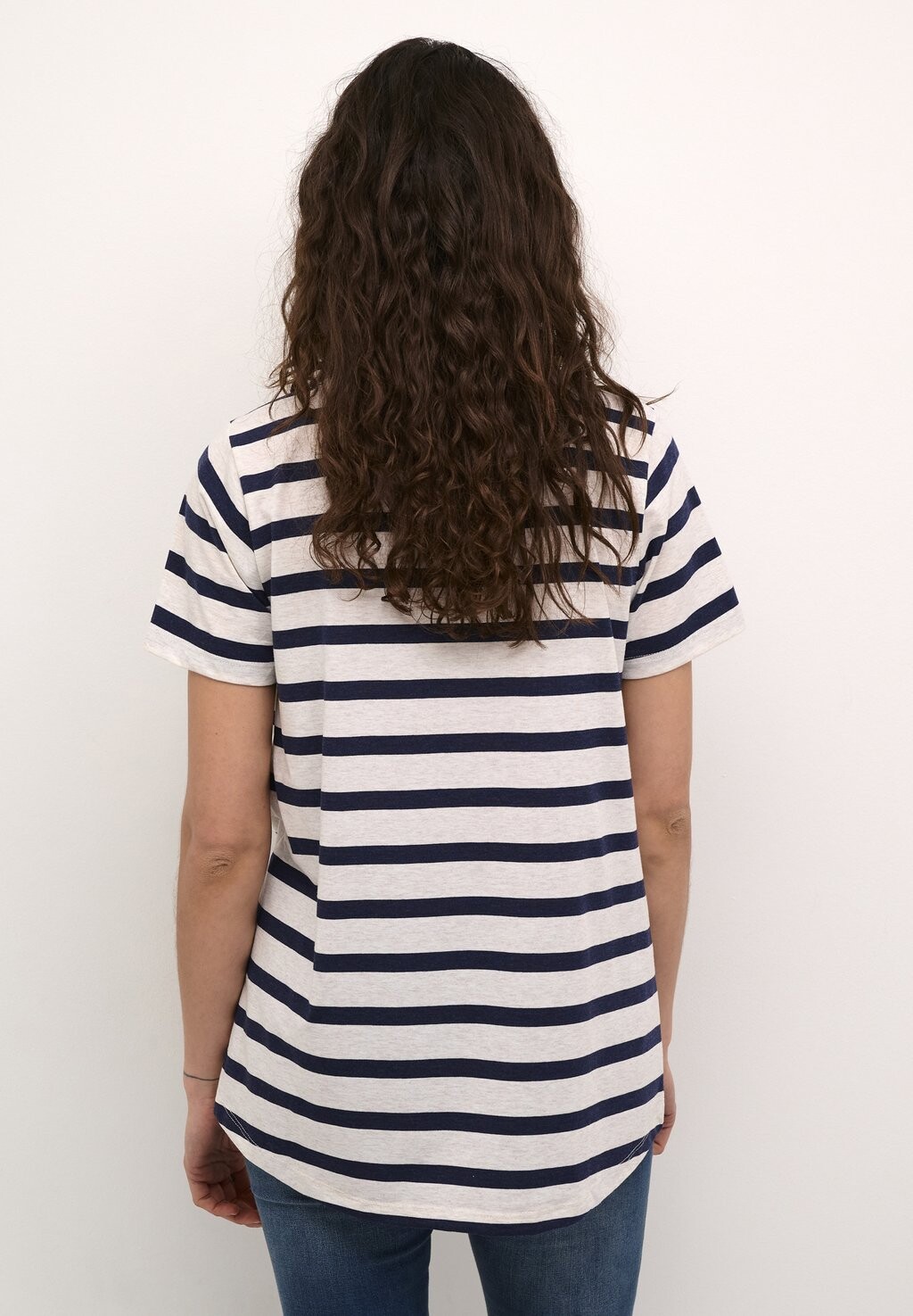 Футболка с принтом LARSA Cream, кремовый
Футболка с принтом LARSA Cream, кремовый