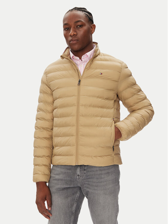 Демисезонная куртка regular fit MW0MW37634 Tommy Hilfiger, бежевый
Демисезонная куртка regular fit MW0MW37634 Tommy Hilfiger, бежевый