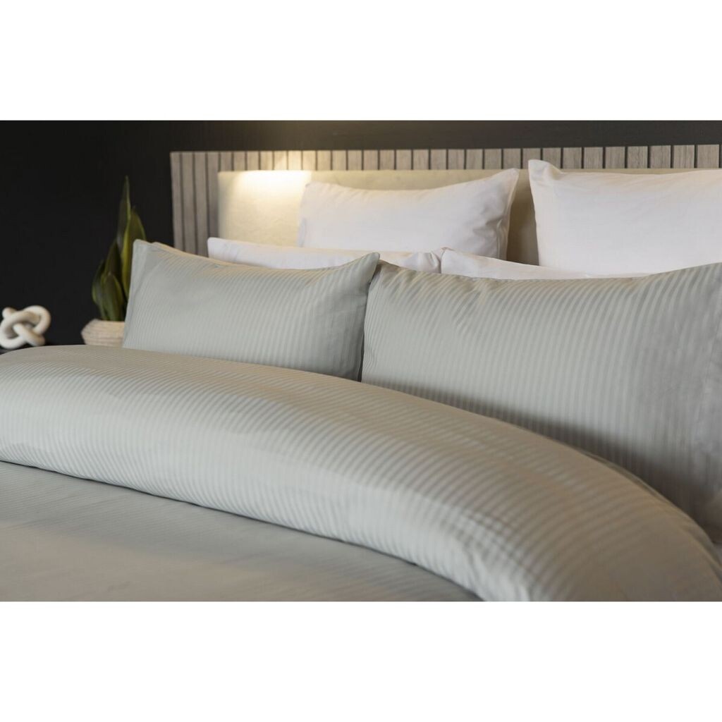 Belledorm - Комплект постельного белья Hotel Soho BM485 (king size) (платиновый)
Belledorm - Комплект постельного белья Hotel Soho BM485 (king size) (платиновый)