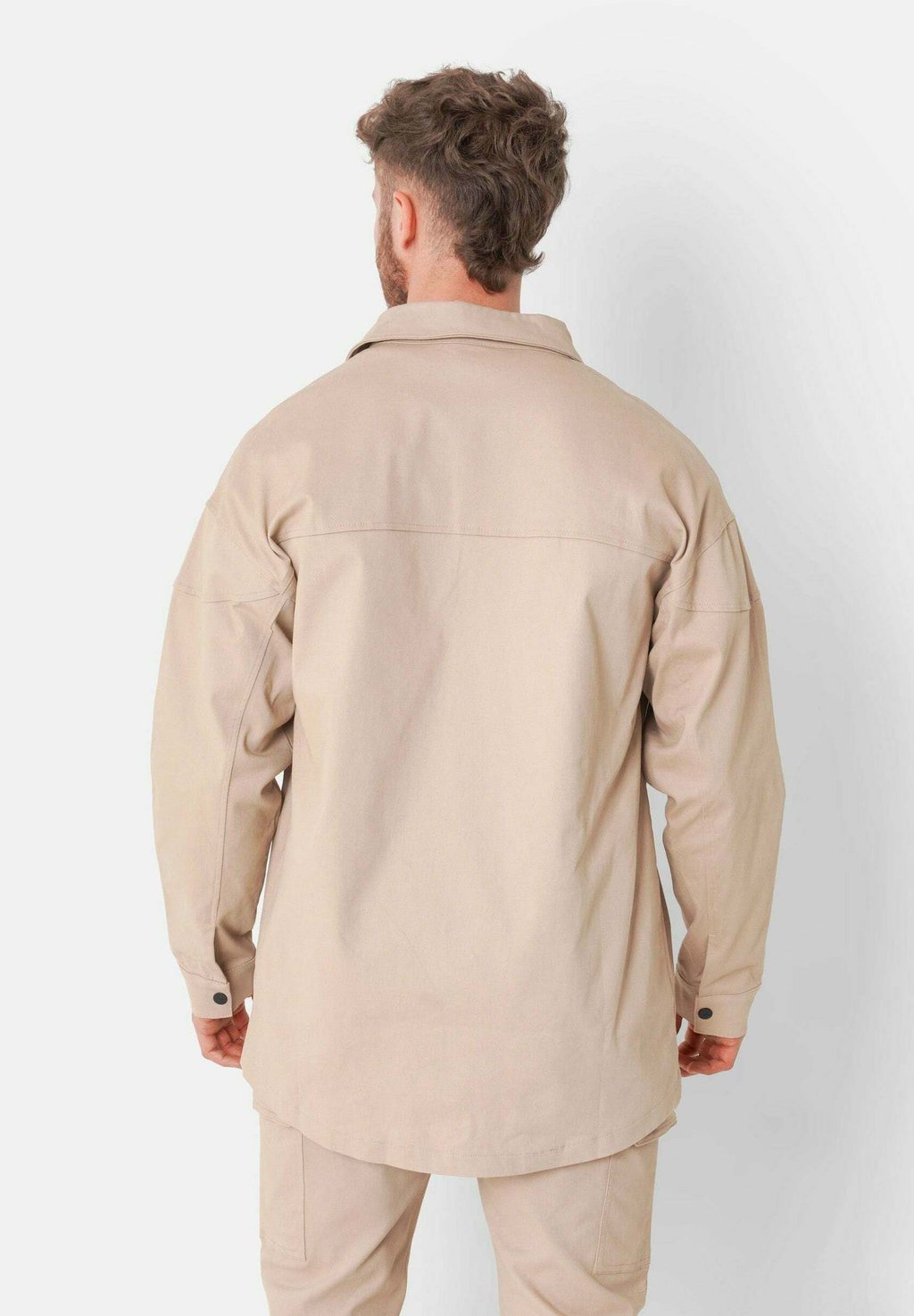 Рубашка ESSENTIAL Sixth June, бежевый
Рубашка ESSENTIAL Sixth June, бежевый