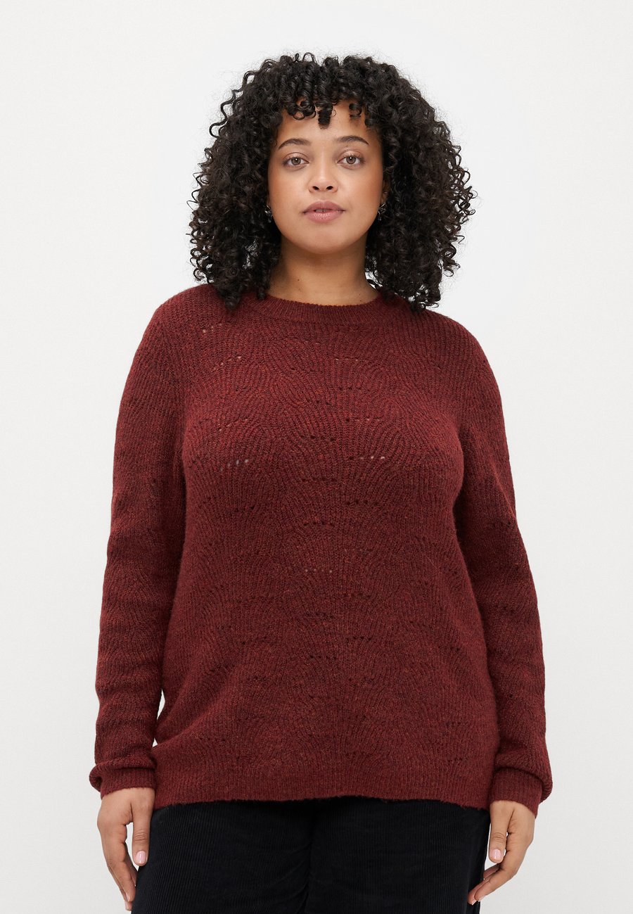 Джемпер ONLY Carmakoma CARLOLLI, Cabernet/Bordeaux
Джемпер ONLY Carmakoma CARLOLLI, Cabernet/Bordeaux