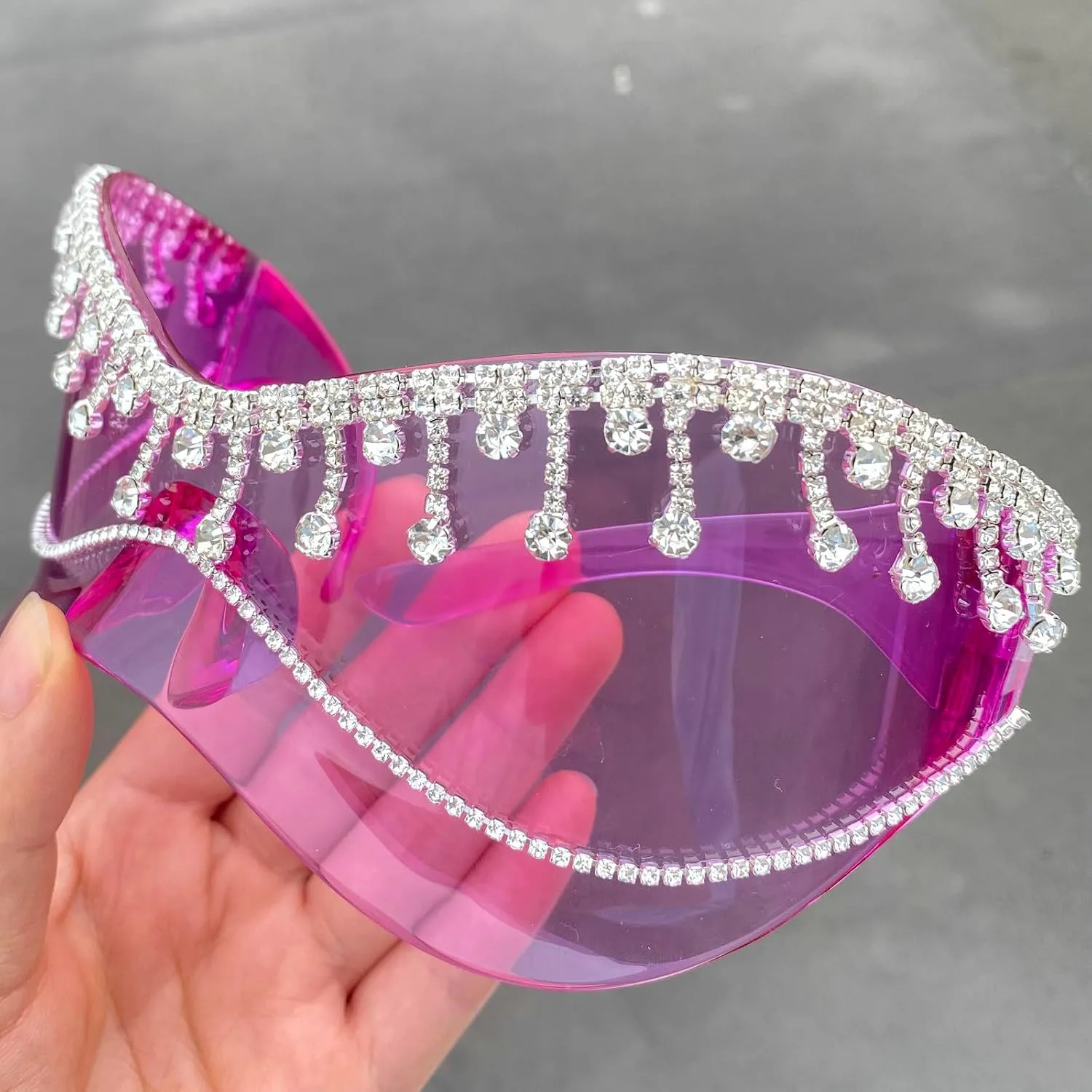 Большие цельные солнцезащитные очки для женщин, модные солнцезащитные очки с кисточками и стразами, крупная оправа, бриллиантовые защитные очки mincl, Purple
Большие цельные солнцезащитные очки для женщин, модные солнцезащитные очки с кисточками и стразами, крупная оправа, бриллиантовые защитные очки mincl, Purple