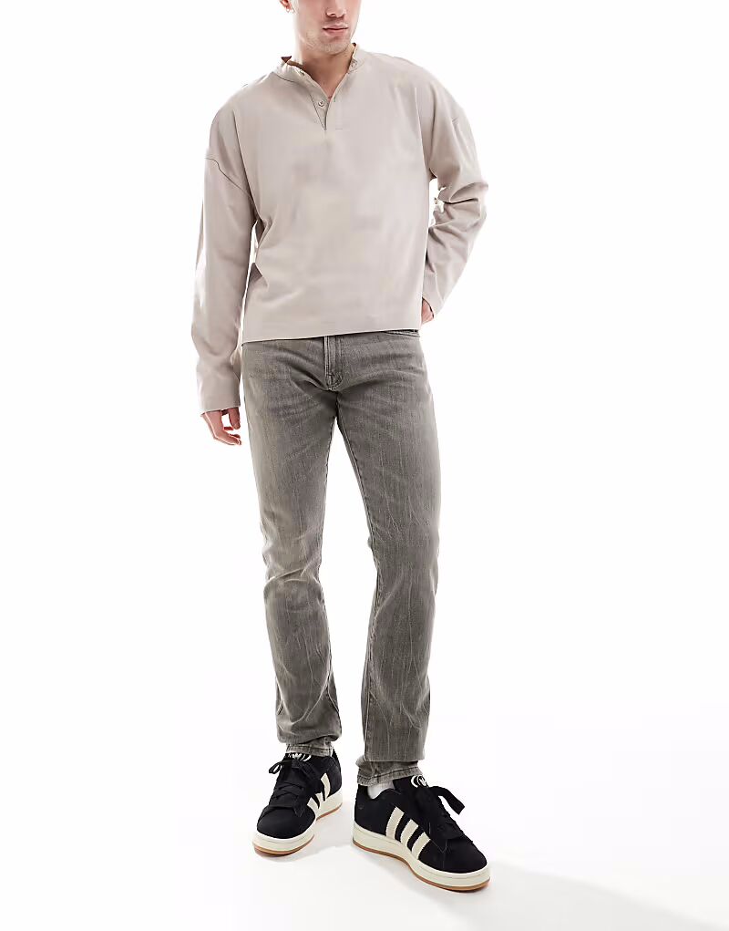 Узкие джинсы Polo Ralph Lauren Sullivan icon logo серого цвета
Узкие джинсы Polo Ralph Lauren Sullivan icon logo серого цвета