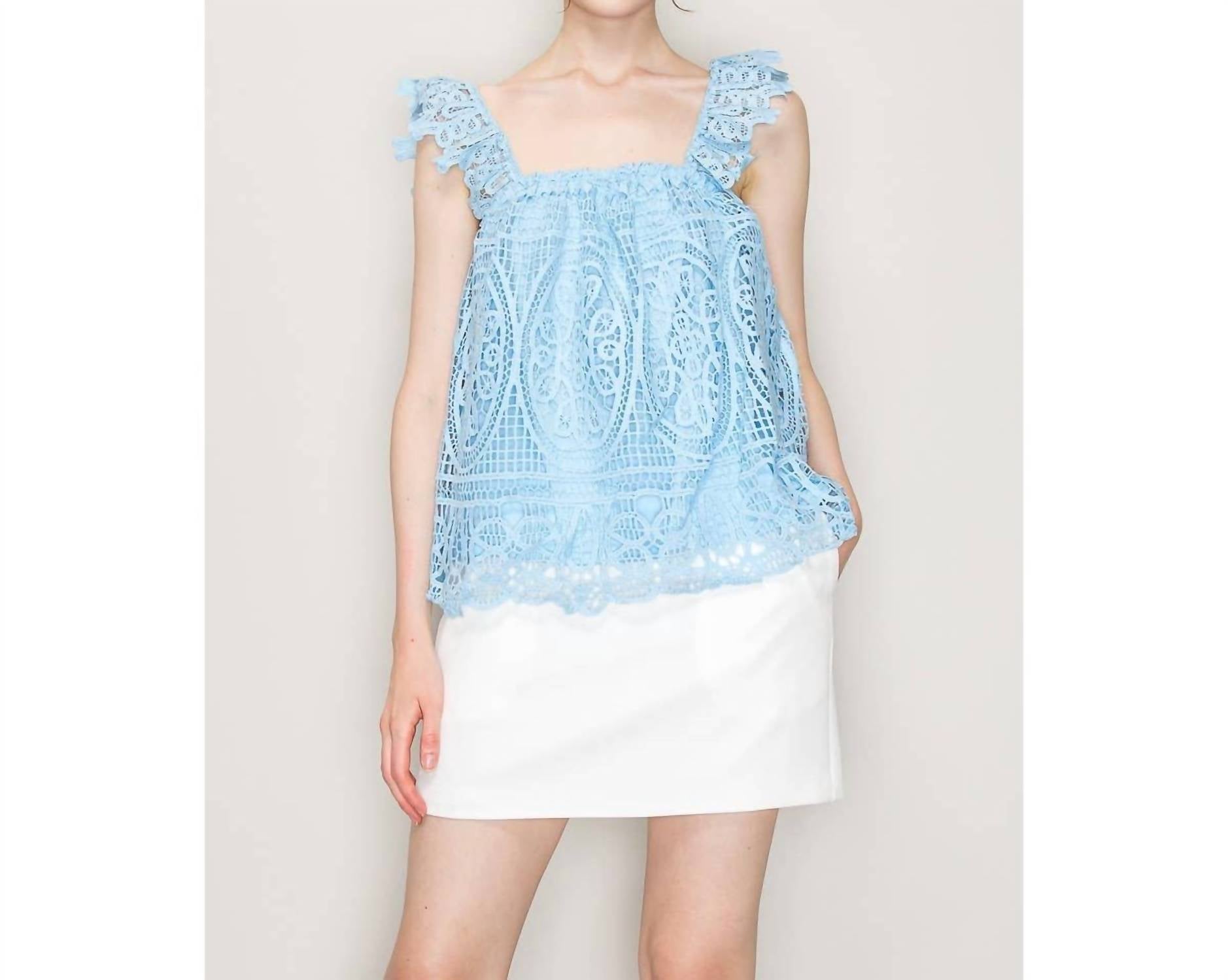 Кружевной топ без рукавов Maya синего цвета INA Fashion 
Кружевной топ без рукавов Maya синего цвета INA Fashion