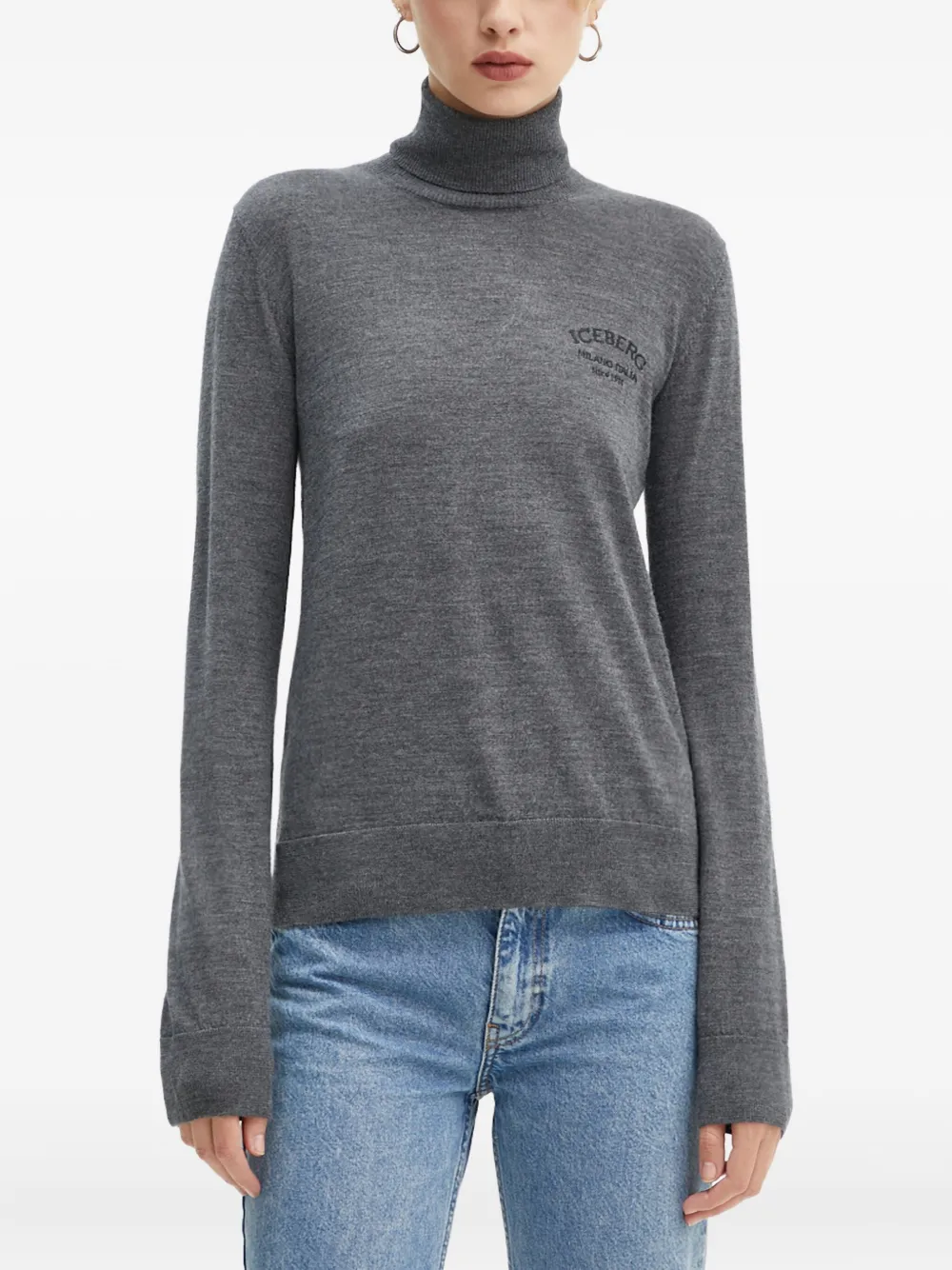 Свитер с воротником-стойкой и логотипом Iceberg, серый
Свитер с воротником-стойкой и логотипом Iceberg, серый
