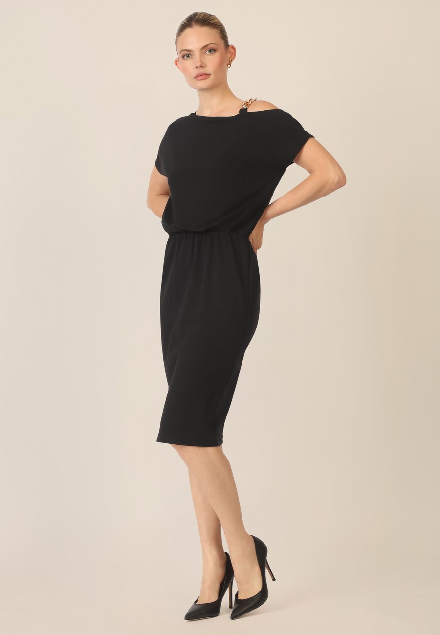 Платье Apart Shift dress, Schwarz/Black
Платье Apart Shift dress, Schwarz/Black