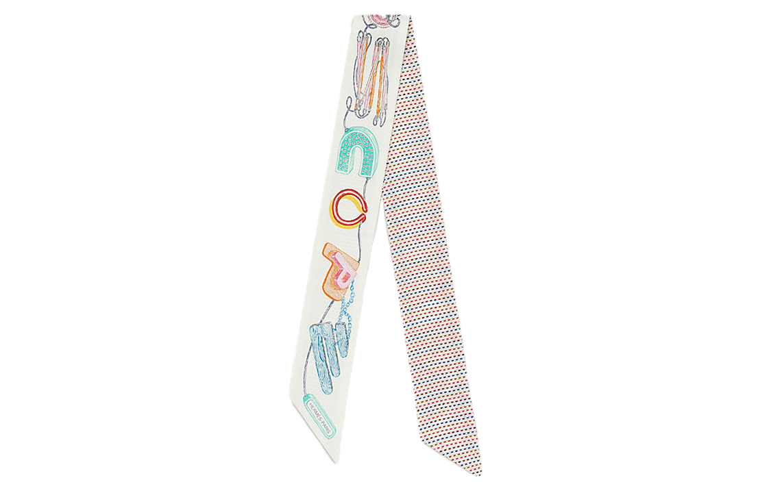 Шёлковый платок женский белый HERMES
Шёлковый платок женский белый HERMES