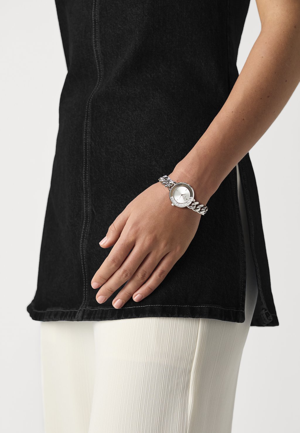 Часы DANCING CHAIN LIU JO, серебряный
Часы DANCING CHAIN LIU JO, серебряный