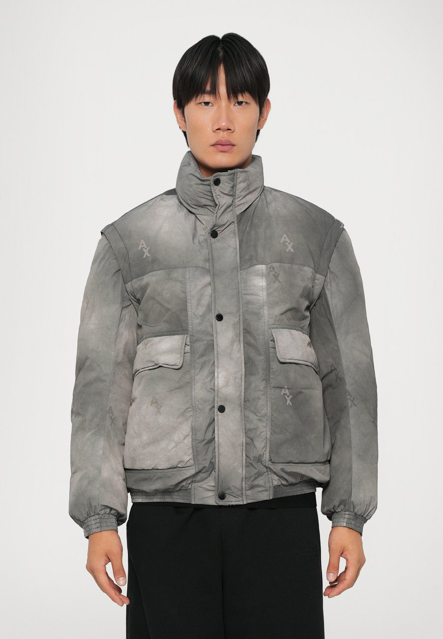 Куртка Armani Exchange BLOUSON JACKET, Dark Gull Gray/Grey
Куртка Armani Exchange BLOUSON JACKET, Dark Gull Gray/Grey