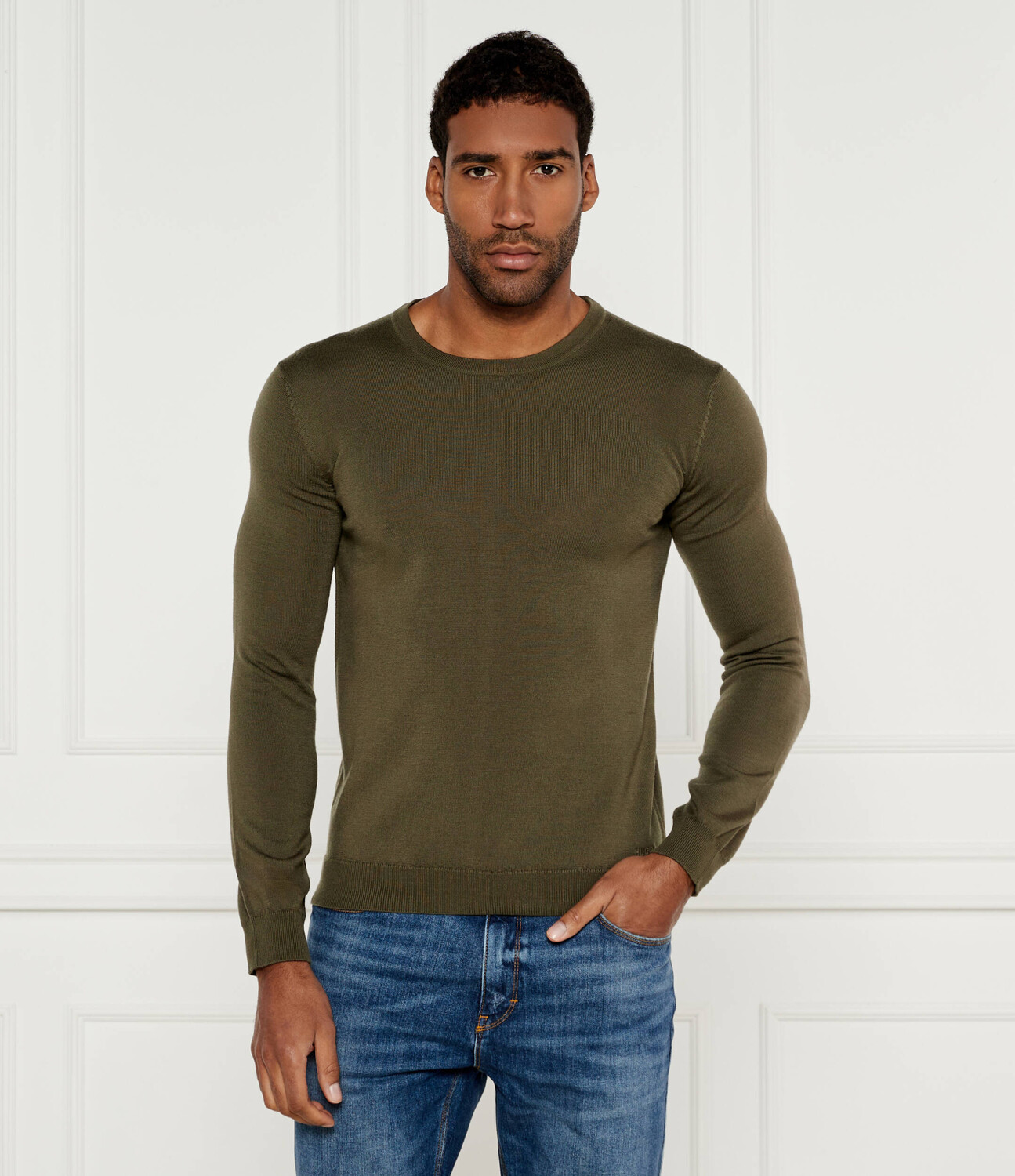 Свитер из шерсти HUGO San Cedric-M1 Regular Fit, зеленый
Свитер из шерсти HUGO San Cedric-M1 Regular Fit, зеленый