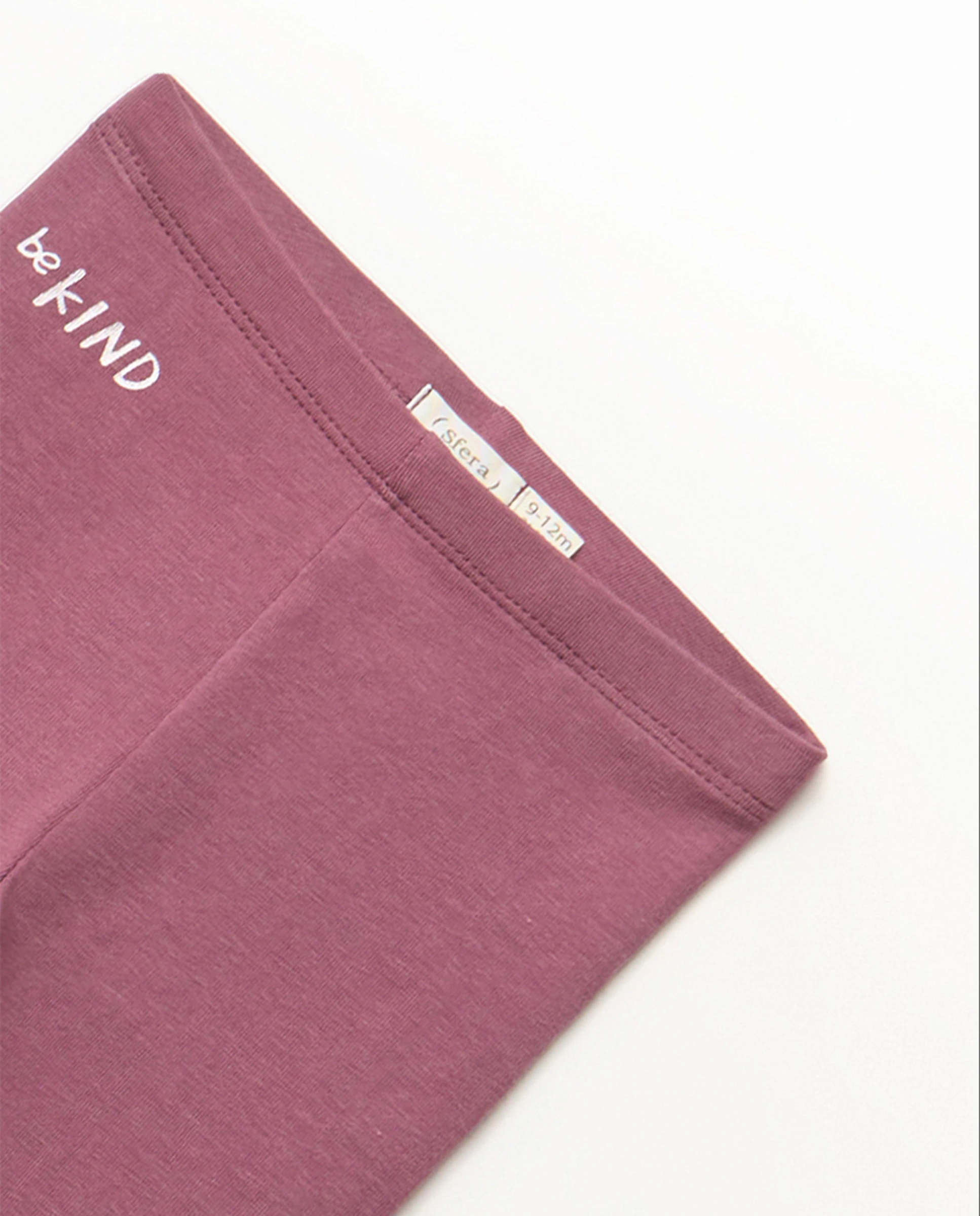 Лаконичные леггинсы Sfera, бордовый
Лаконичные леггинсы Sfera, бордовый