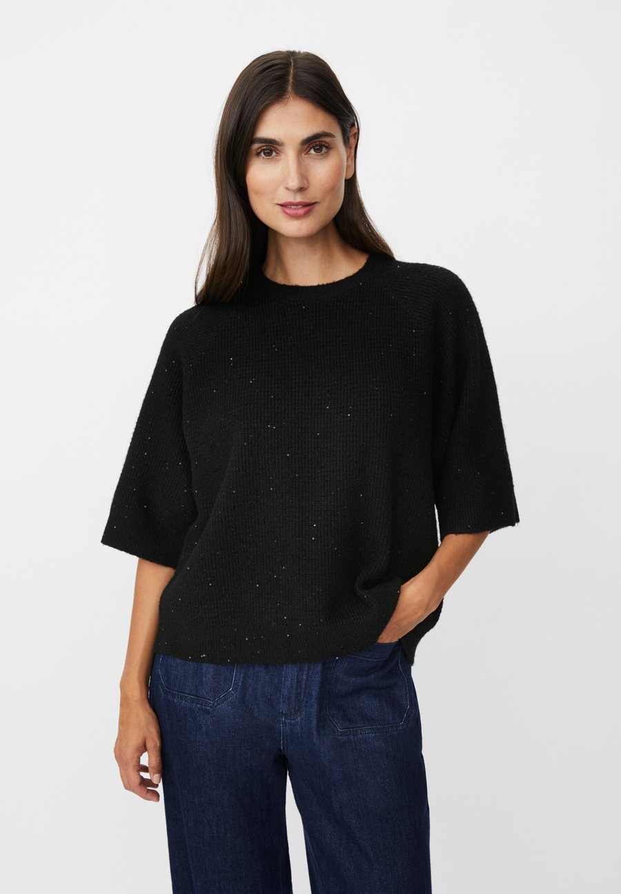 Джемпер Masai MaFarinna, Schwarz/Black
Джемпер Masai MaFarinna, Schwarz/Black