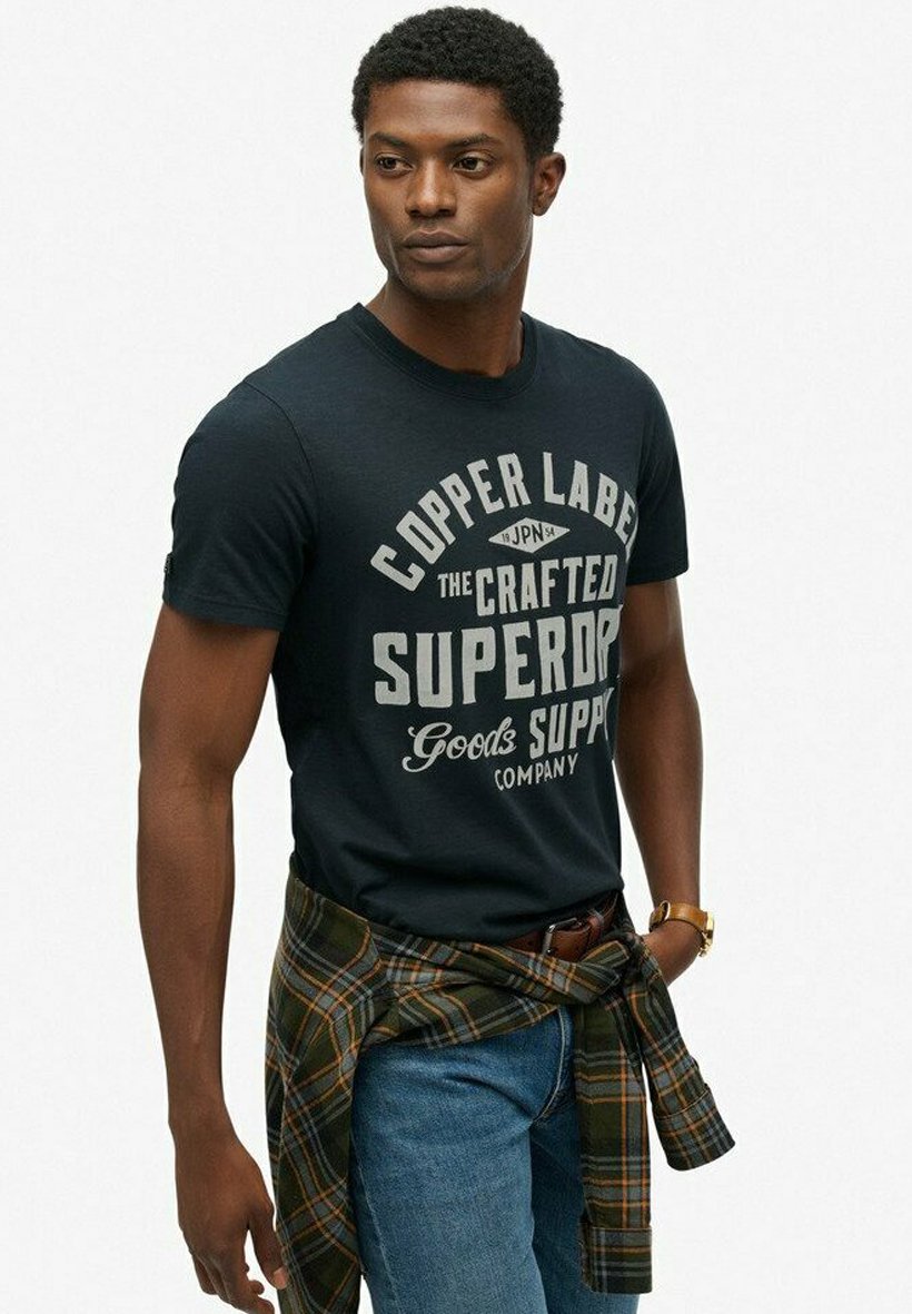 Футболка Superdry & Co COPPER LABEL, Eclipse Navy/Blue, Синий, Футболка Superdry & Co COPPER LABEL, Eclipse Navy/Blue
Футболка Superdry & Co COPPER LABEL, Eclipse Navy/Blue, Синий, Футболка Superdry & Co COPPER LABEL, Eclipse Navy/Blue