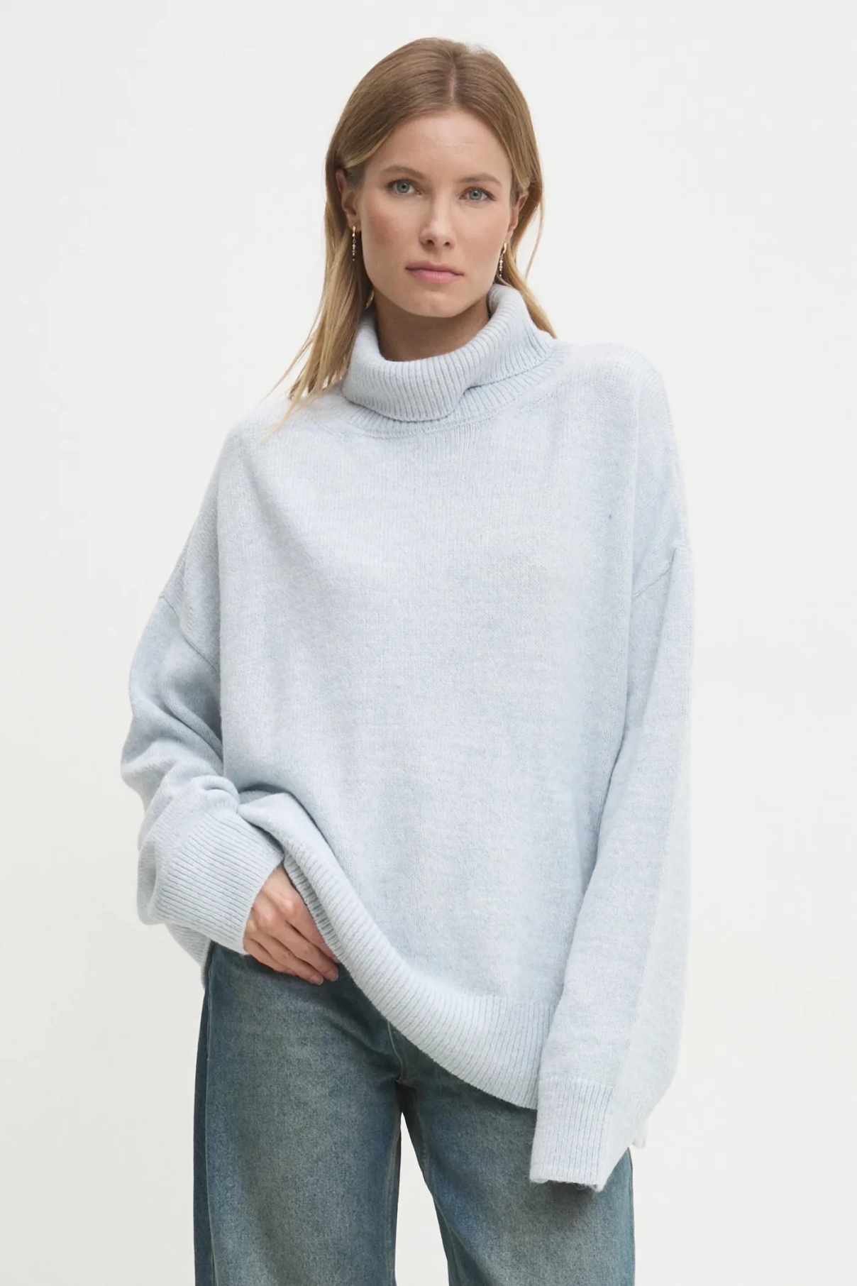 Свитер Answear Lab, синий
Свитер Answear Lab, синий