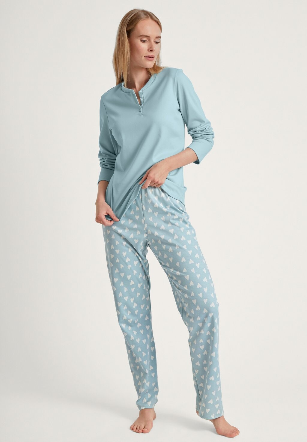 Пижамный комплект SET Calida, светло-голубой
Пижамный комплект SET Calida, светло-голубой