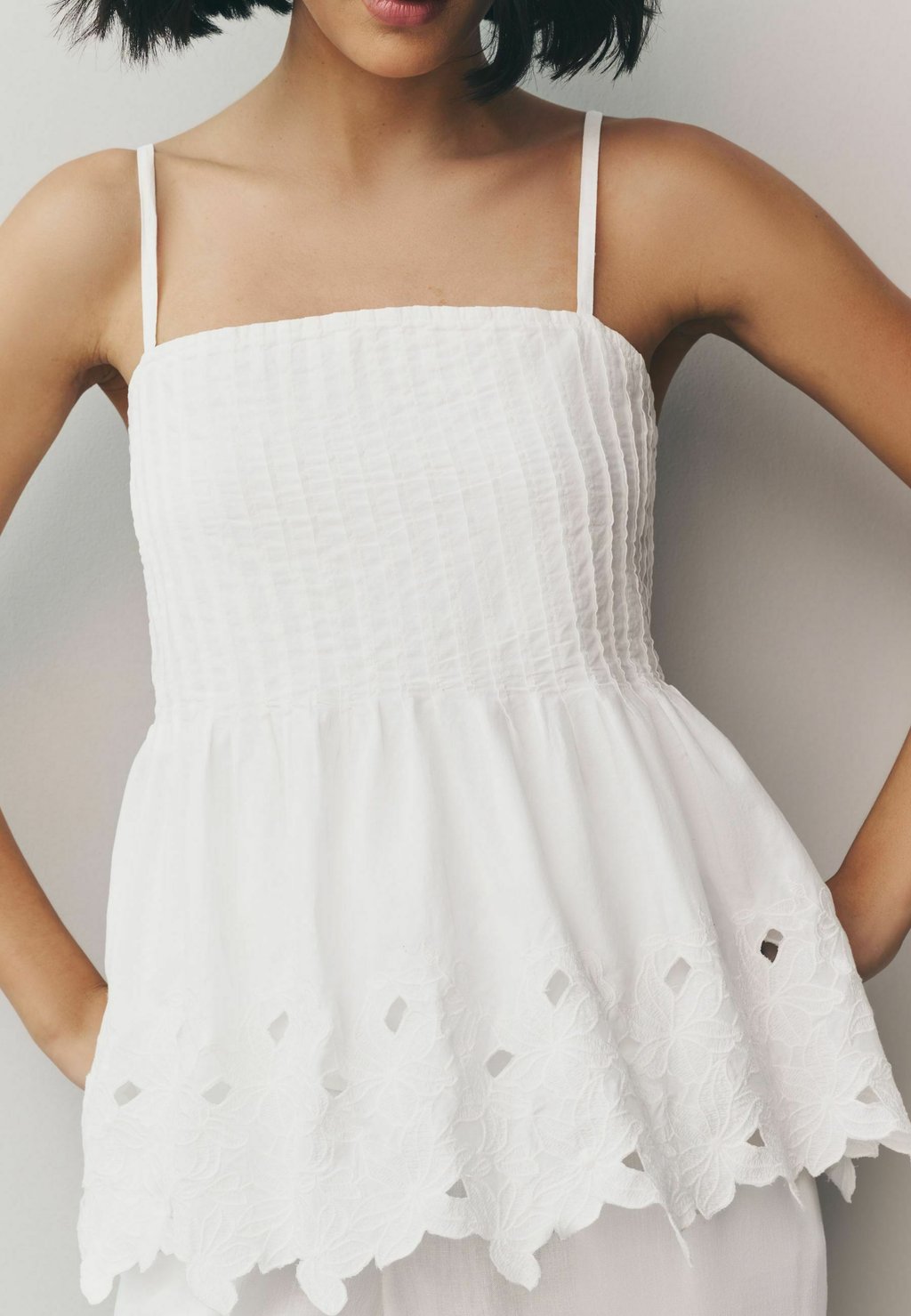 Топ EMBROIDERED Next, белый
Топ EMBROIDERED Next, белый