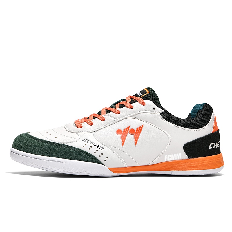 Детские футбольные бутсы для подростков FCMM, белый
Детские футбольные бутсы для подростков FCMM, белый