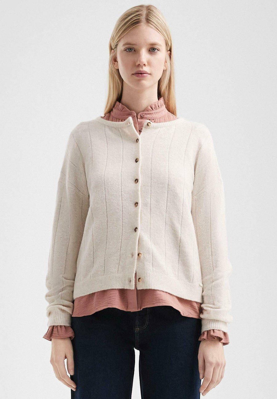 Кардиган QS Cardigan, Creme/Beige
Кардиган QS Cardigan, Creme/Beige