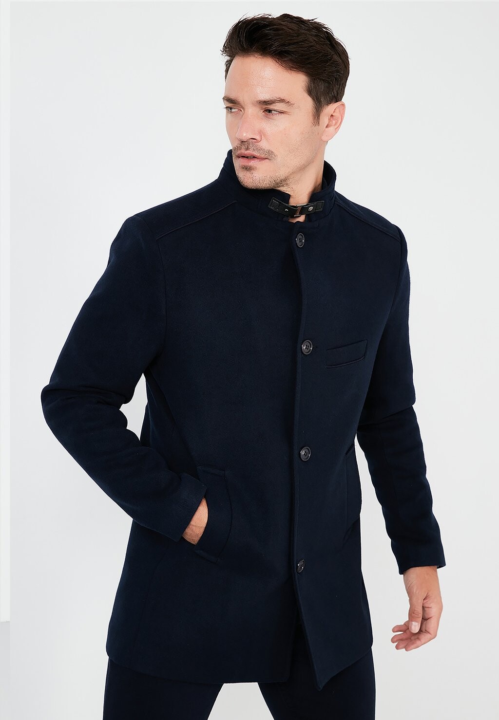 Короткое пальто Buratti, темно-синий
Короткое пальто Buratti, темно-синий