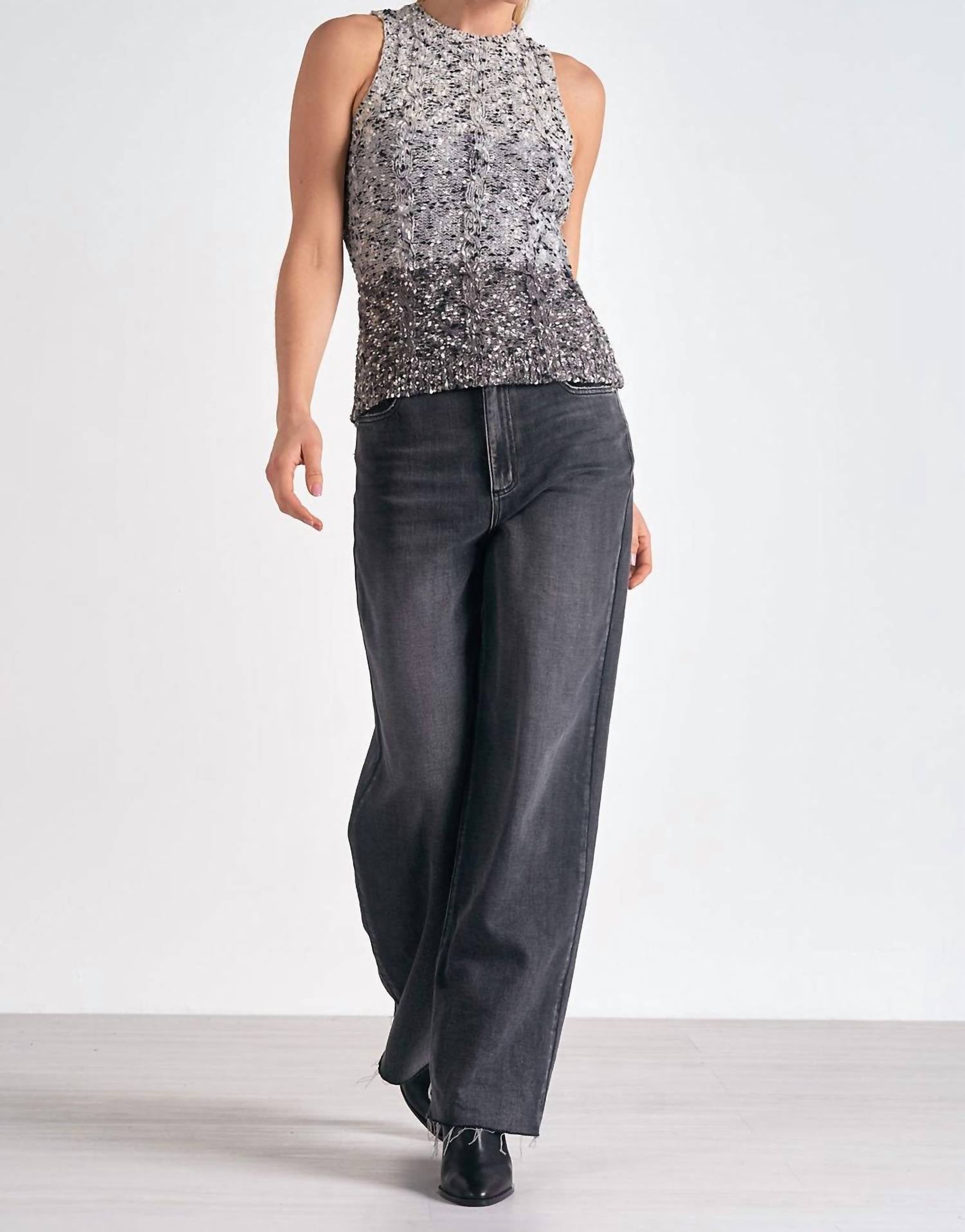 Свитер без рукавов Ombre серого цвета ELAN
Свитер без рукавов Ombre серого цвета ELAN