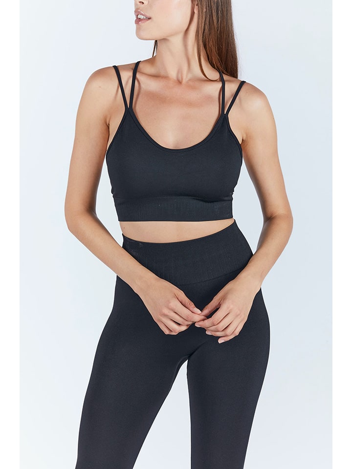 Onamaste Спортивный бюстгальтер "Палома" черного цвета - низкий вырез
Onamaste Спортивный бюстгальтер "Палома" черного цвета - низкий вырез