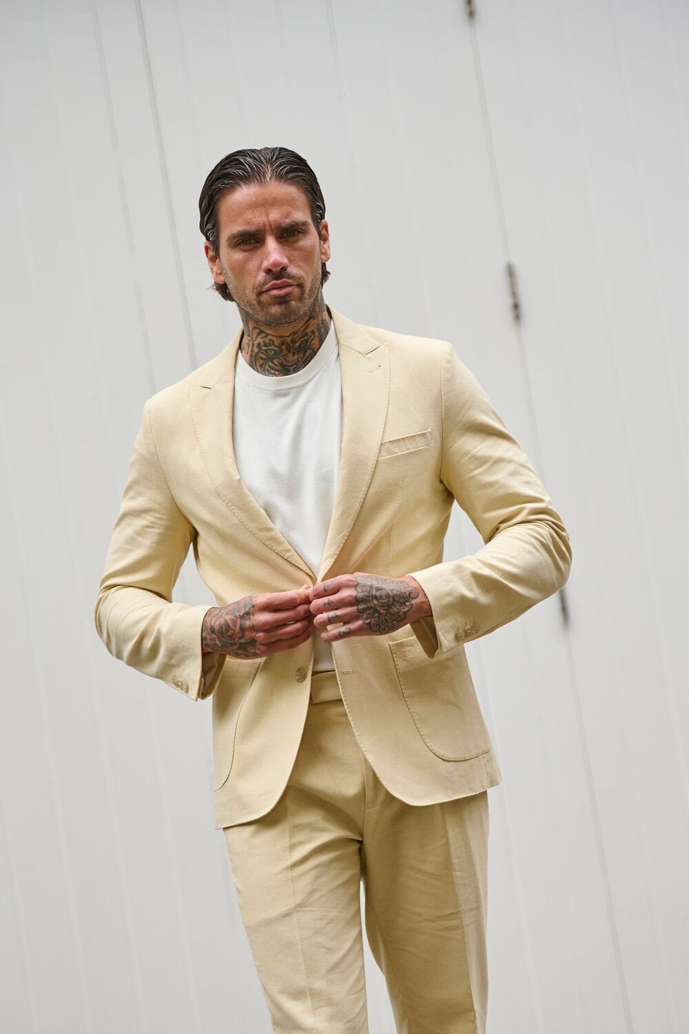 Приталенный однобортный пиджак из льна и хлопка Криса Harry Brown, желтый
Приталенный однобортный пиджак из льна и хлопка Криса Harry Brown, желтый