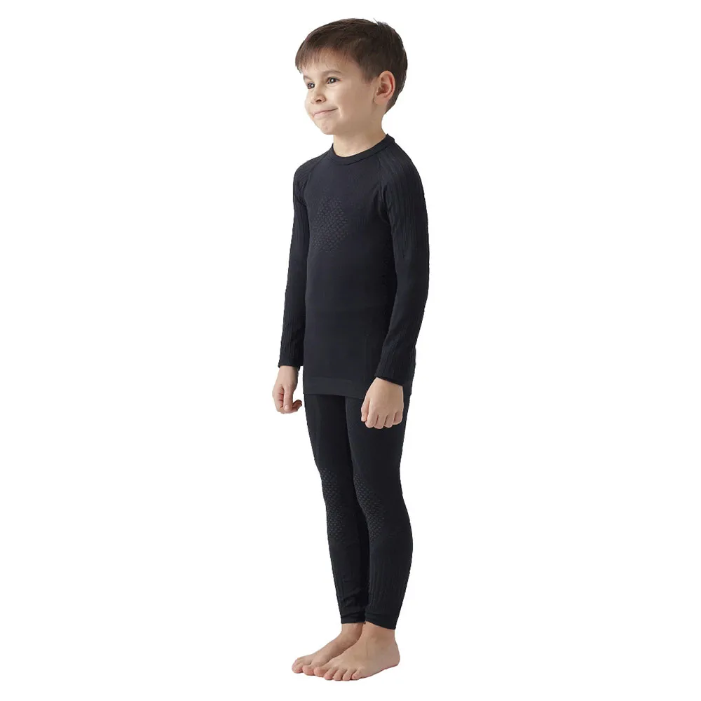 Комплект базового слоя UYN Visyon, черный
Комплект базового слоя UYN Visyon, черный