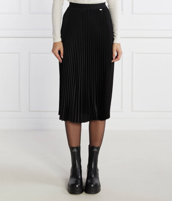 Юбка Armani Exchange, черный
Юбка Armani Exchange, черный