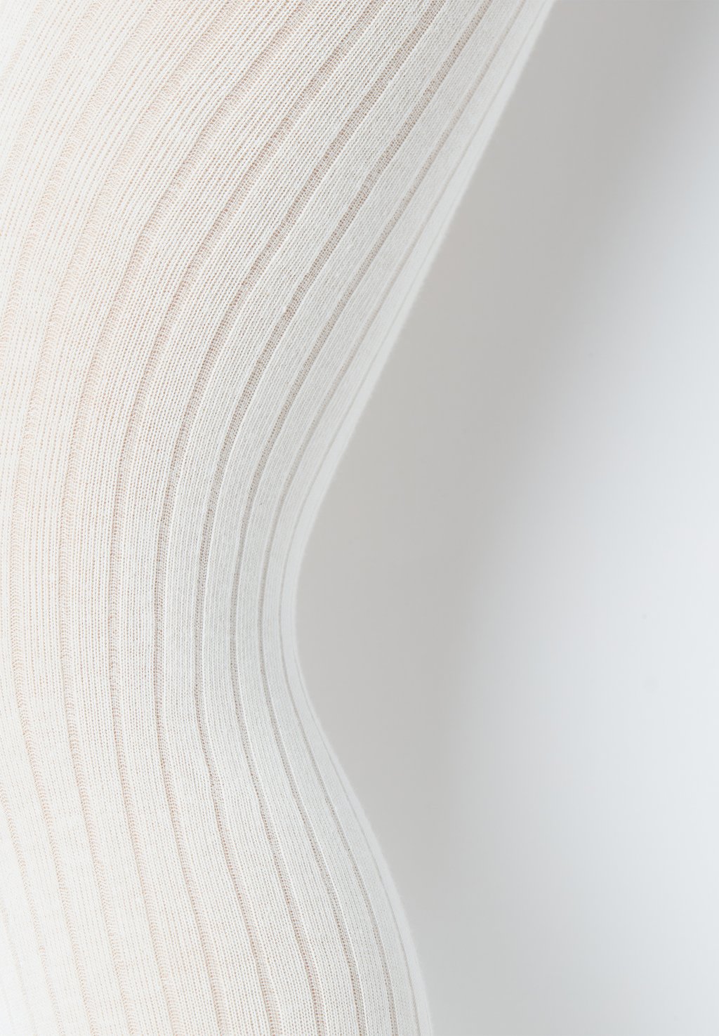 Колготки Calzedonia, бежевый
Колготки Calzedonia, бежевый