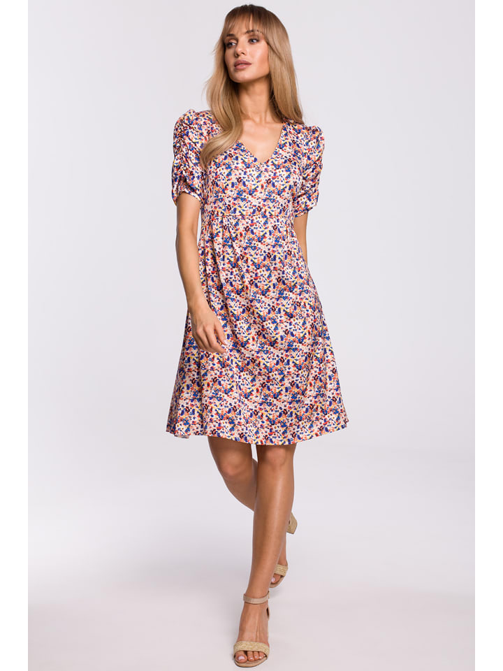 Платье до колена made of emotion
Платье до колена made of emotion