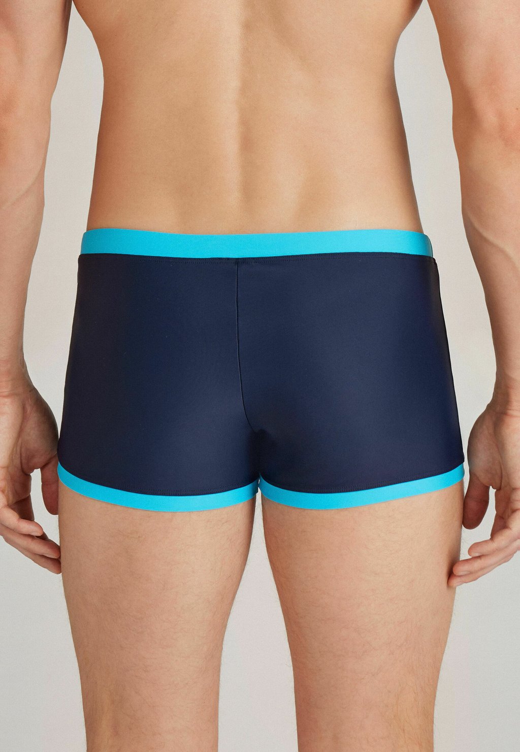 Плавки SQUARE-CUT WITH CONTRASTING TRIM Intimissimi, синий
Плавки SQUARE-CUT WITH CONTRASTING TRIM Intimissimi, синий