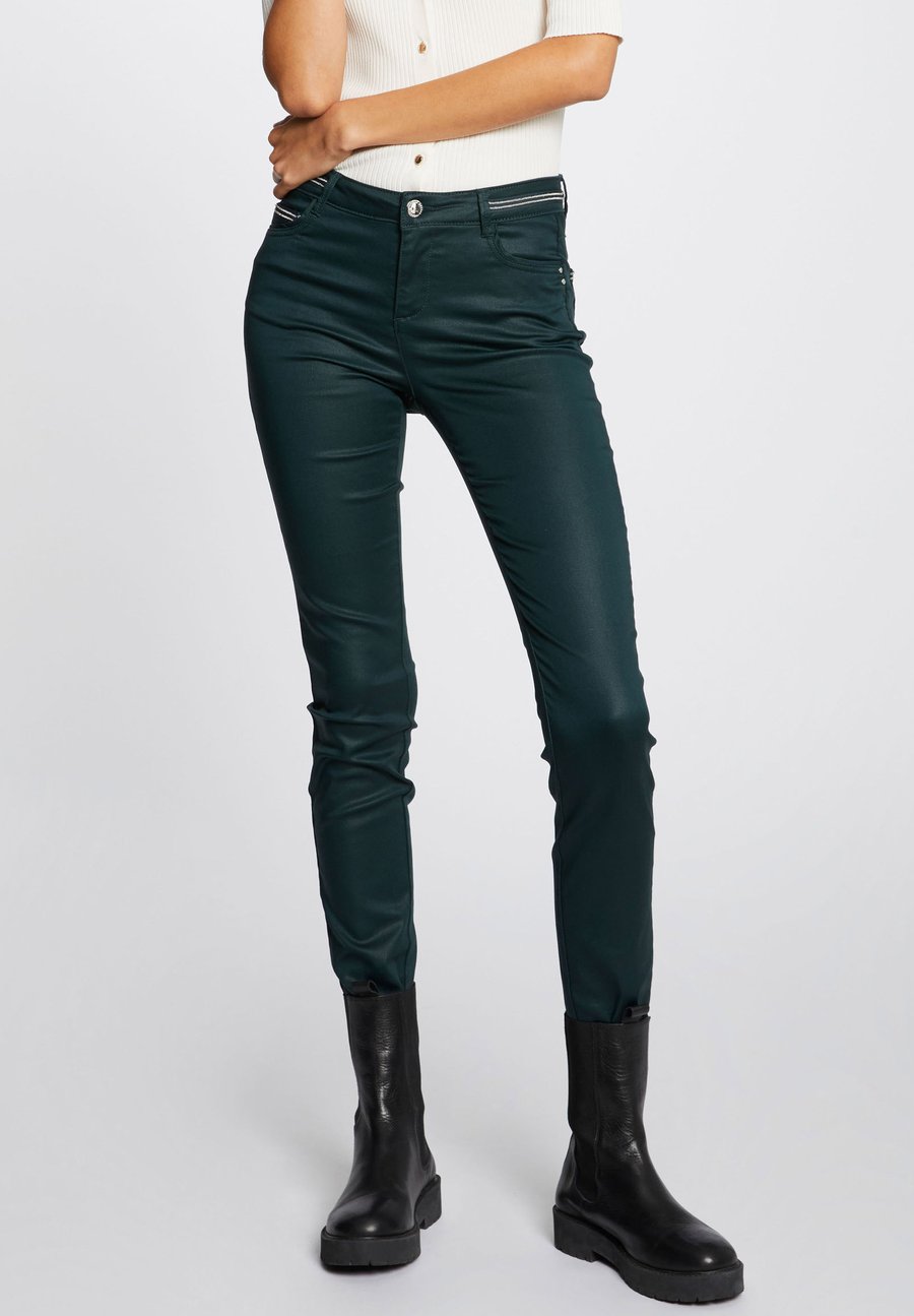 Брюки Morgan SLIM WITH WET EFFECT, Dark Green
Брюки Morgan SLIM WITH WET EFFECT, Dark Green
