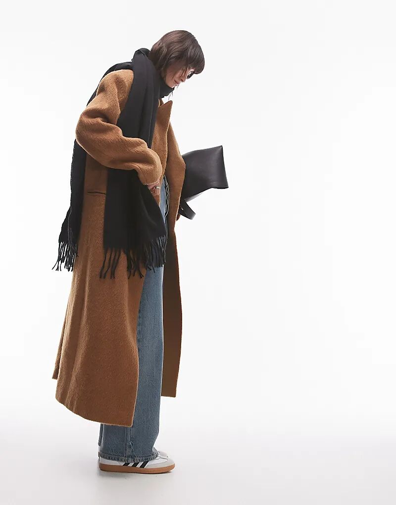 Супермягкий шарф-одеяло Simone черного цвета Topshop
Супермягкий шарф-одеяло Simone черного цвета Topshop