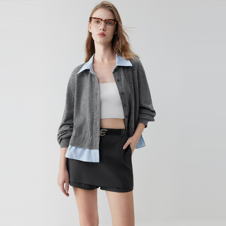 ELLE Свитер Women's Medium Gray Lapel Moderate
ELLE Свитер Women's Medium Gray Lapel Moderate