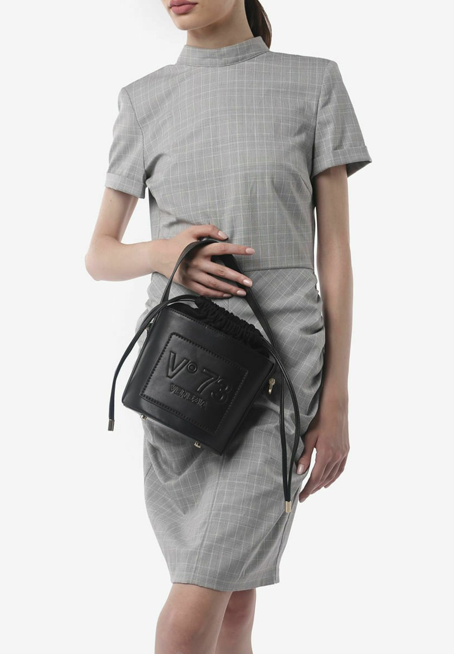 Сумка V73 SECCHIELLO BEATRIX, Nero/Black
Сумка V73 SECCHIELLO BEATRIX, Nero/Black