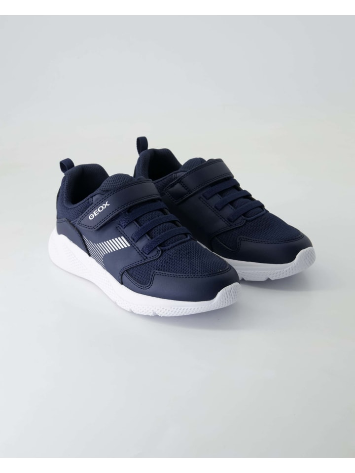 Кроссовки синего цвета Geox
Кроссовки синего цвета Geox