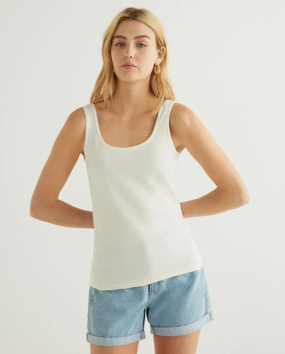 Женская футболка с круглым вырезом и бретельками Guitare, цвет Crudo
Женская футболка с круглым вырезом и бретельками Guitare, цвет Crudo