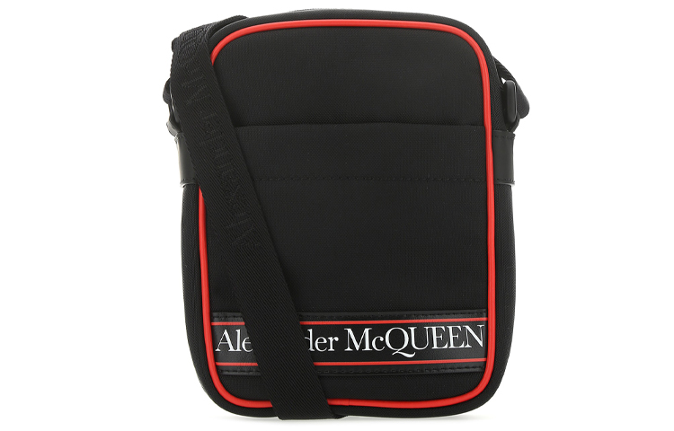 Нейлоновая поясная сумка через плечо мужская черная Alexander McQueen
Нейлоновая поясная сумка через плечо мужская черная Alexander McQueen