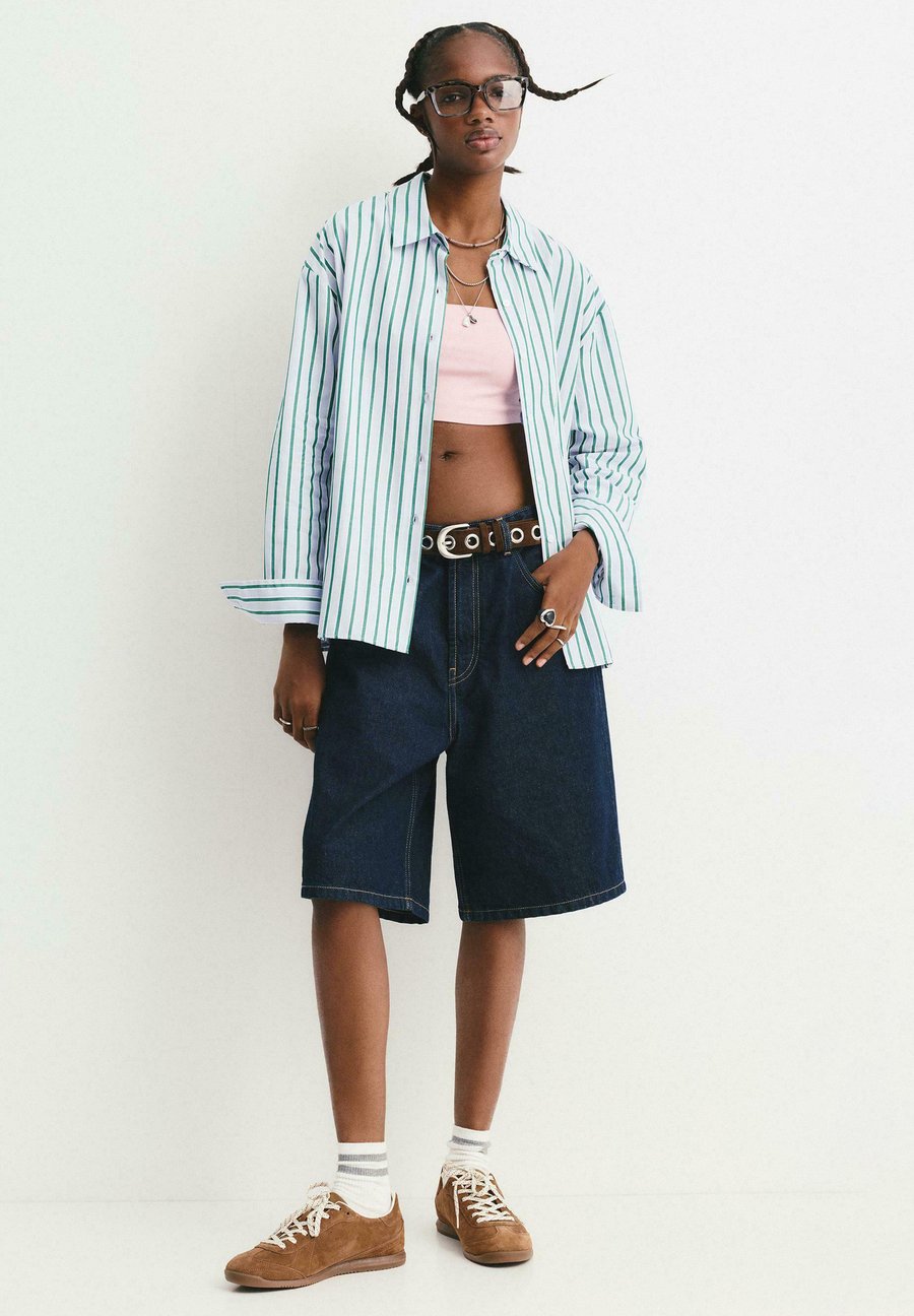 Блуза PULL&BEAR STRIPED LONG SLEEVE, Light Blue
Блуза PULL&BEAR STRIPED LONG SLEEVE, Light Blue