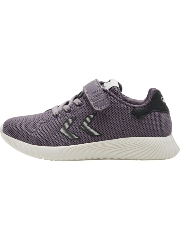 Детские кроссовки серого цвета Hummel
Детские кроссовки серого цвета Hummel